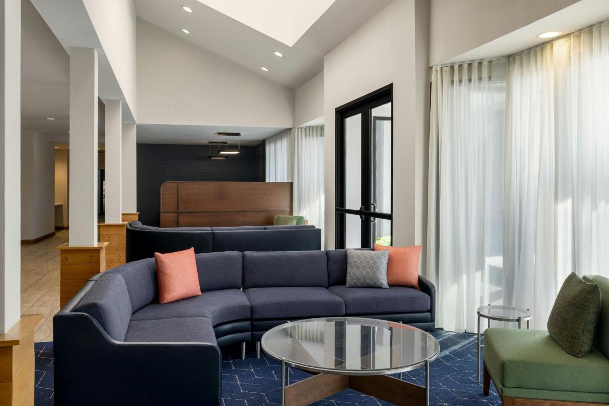 Courtyard Atlanta Northlake Такер Екстер'єр фото