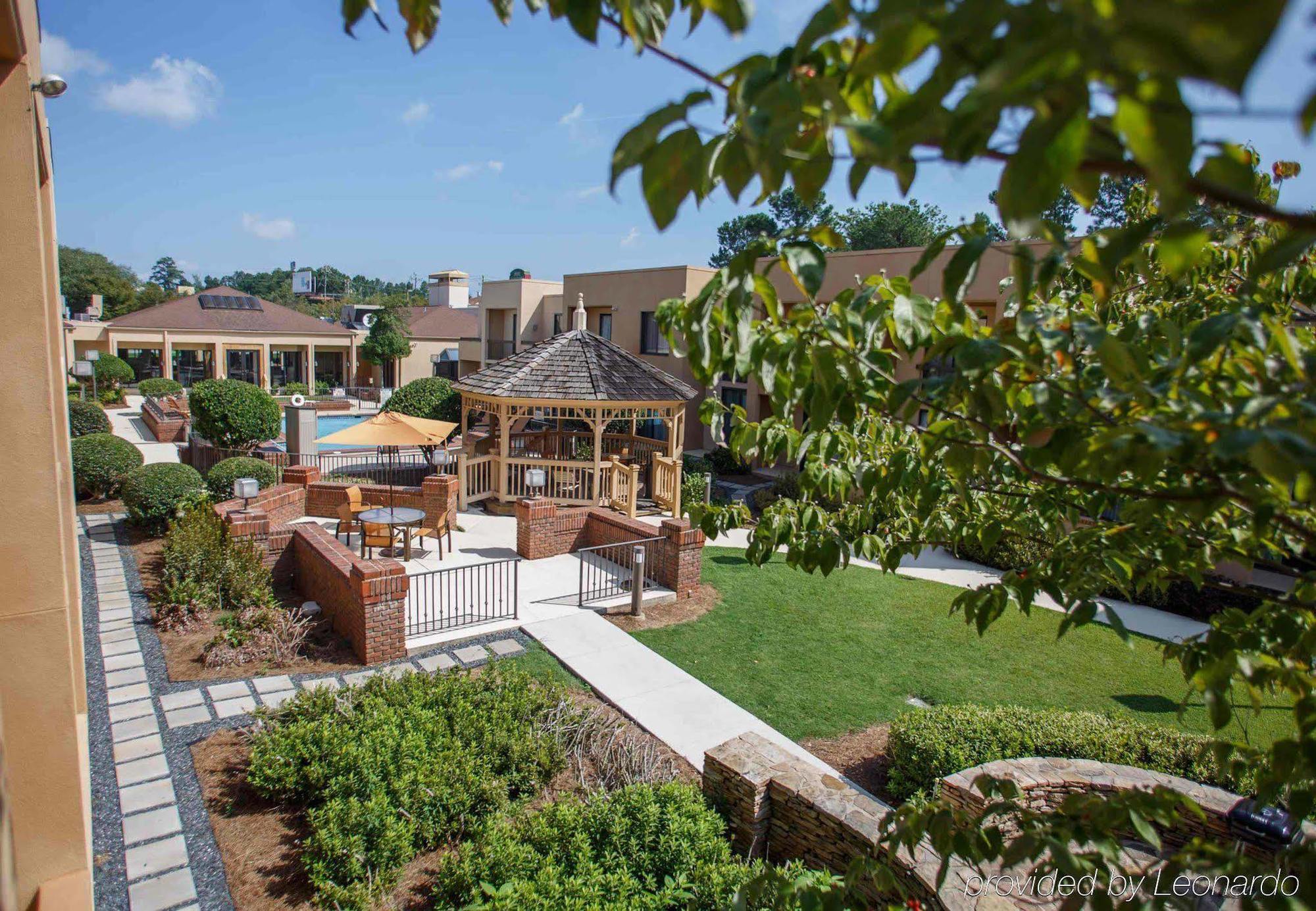 Courtyard Atlanta Northlake Такер Екстер'єр фото