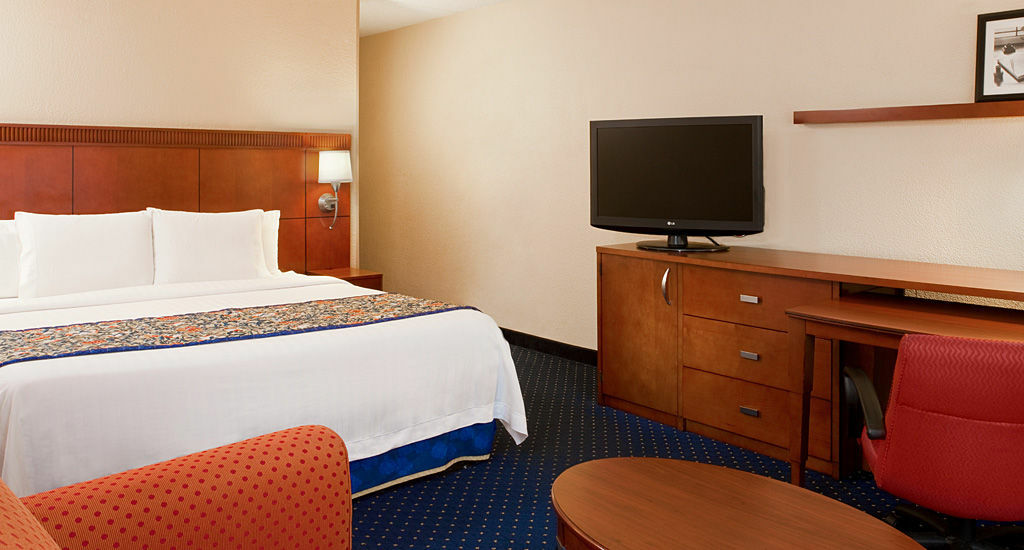 Courtyard Atlanta Northlake Такер Екстер'єр фото
